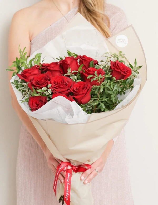 Red Romance Dozen roses - Blooms of Paradise